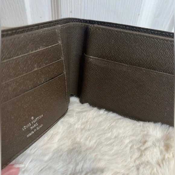 LOUIS VUITTON WALLET TIAGA MULTIPLE BI-FOLD MEN - Picture 5 of 12